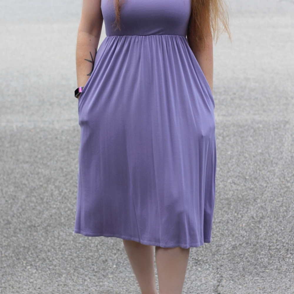Lilac Sleeveless Dress - Picture 2 of 2